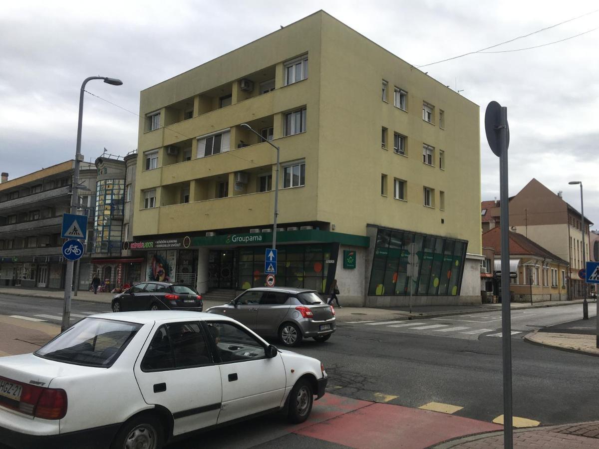 Central Zalaegerszeg Extérieur photo